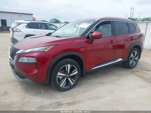 5N1AT3CA2MC736357 2021 NISSAN ROGUE - Image 2