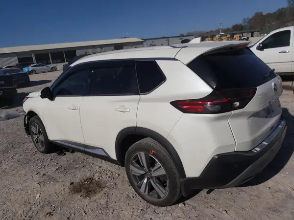 5N1AT3CA4MC735128 2021 NISSAN ROGUE - Image 2