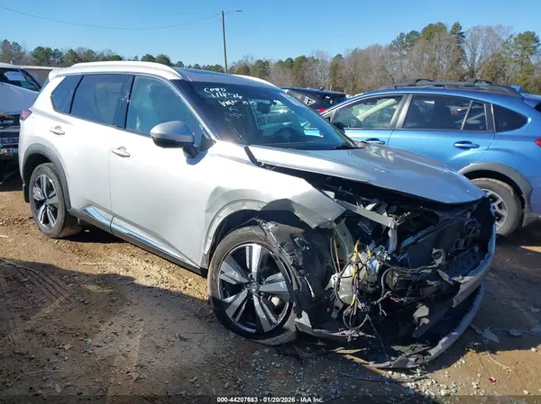 5N1AT3CA4MC747022 2021 NISSAN ROGUE - Image 1