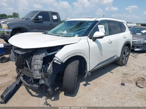 5N1AT3CA4MC821121 2021 NISSAN ROGUE - Image 2