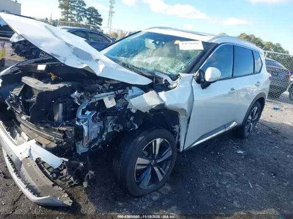 5N1AT3CA5MC688059 2021 NISSAN ROGUE - Image 2