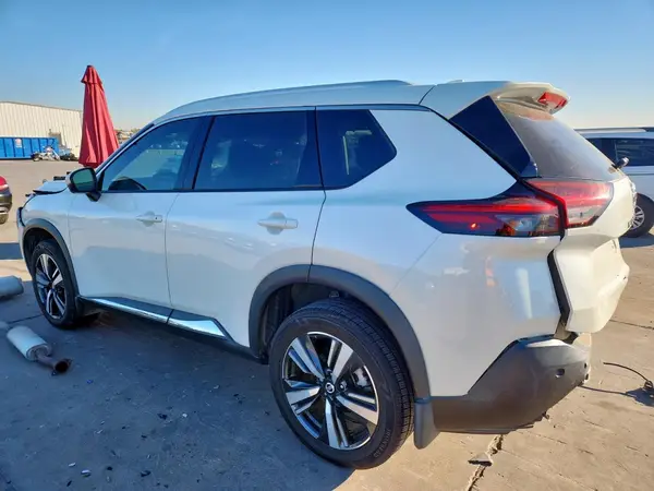 5N1AT3CA5MC796231 2021 NISSAN ROGUE - Image 2