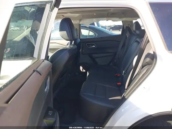 5N1AT3CA5MC814534 2021 NISSAN ROGUE - Image 8