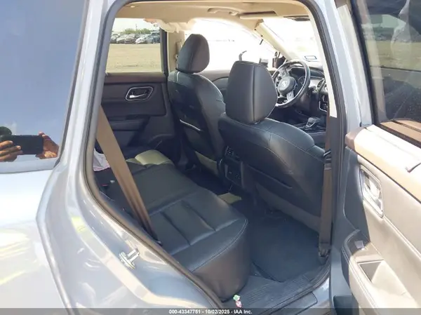 5N1AT3CA7MC699158 2021 NISSAN ROGUE - Image 8