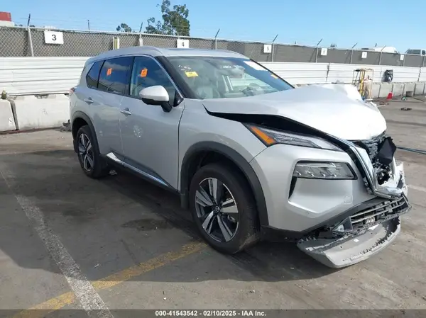 5N1AT3CA7MC718582 2021 NISSAN ROGUE - Image 1