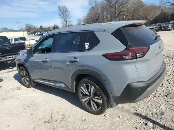 5N1AT3CA7MC820495 2021 NISSAN ROGUE - Image 2