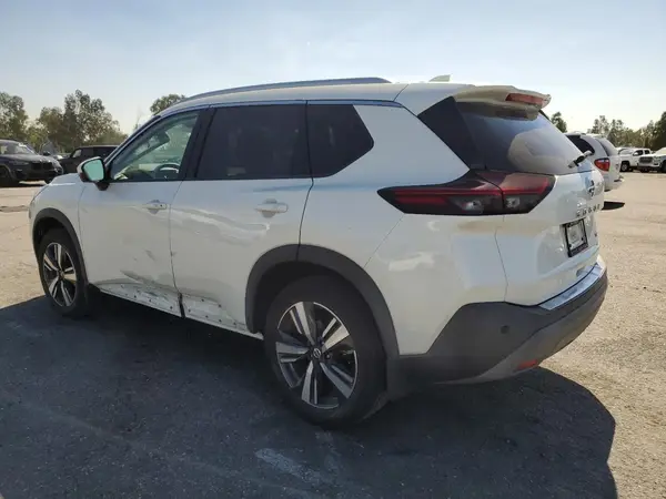 5N1AT3CA8MC675869 2021 NISSAN ROGUE - Image 2