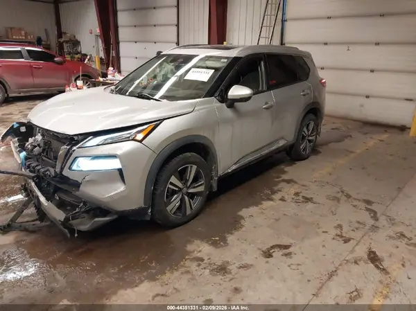 5N1AT3CA9MC711312 2021 NISSAN ROGUE - Image 2