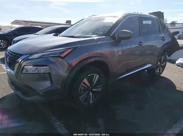 5N1AT3CA9MC769422 2021 NISSAN ROGUE - Image 2