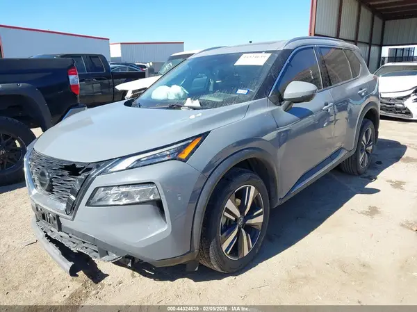 5N1AT3CA9MC802368 2021 NISSAN ROGUE - Image 2