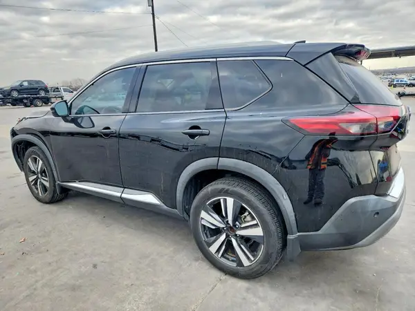 5N1AT3CA9MC810261 2021 NISSAN ROGUE - Image 2