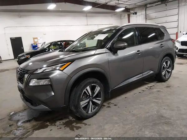 5N1AT3CB2MC680008 2021 NISSAN ROGUE - Image 2