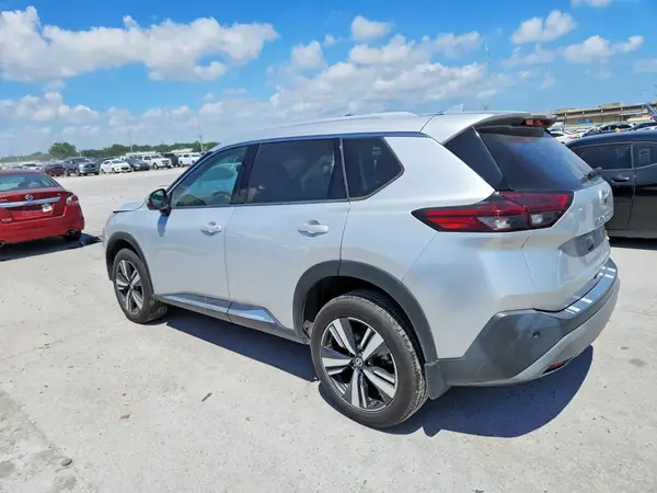 5N1AT3CB2MC705747 2021 NISSAN ROGUE - Image 2