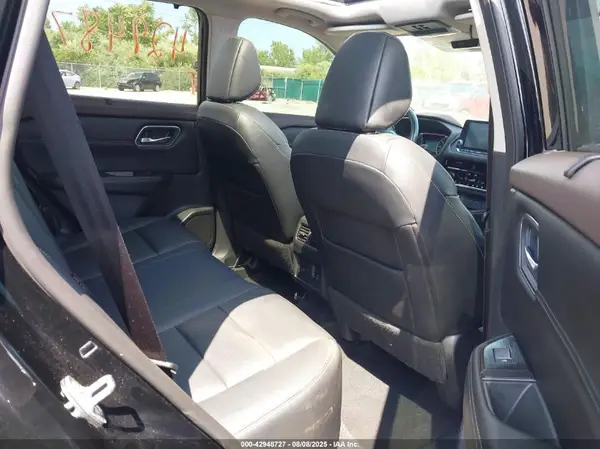 5N1AT3CB2MC760229 2021 NISSAN ROGUE - Image 8