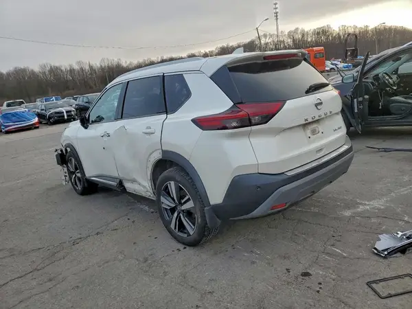 5N1AT3CB3MC819756 2021 NISSAN ROGUE - Image 2