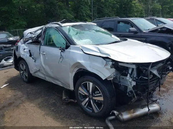5N1AT3CB4MC704633 2021 NISSAN ROGUE - Image 1