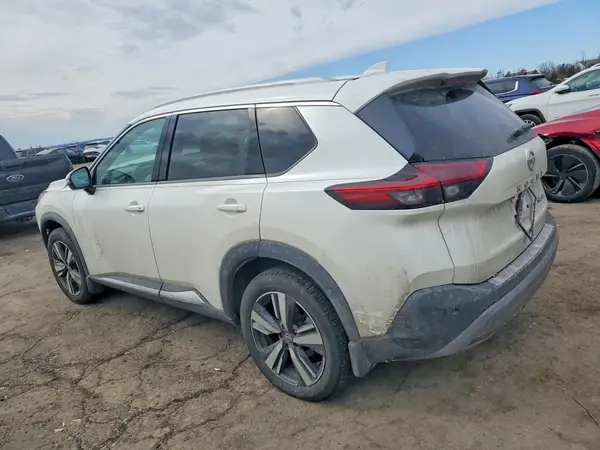 5N1AT3CB4MC733145 2021 NISSAN ROGUE - Image 2