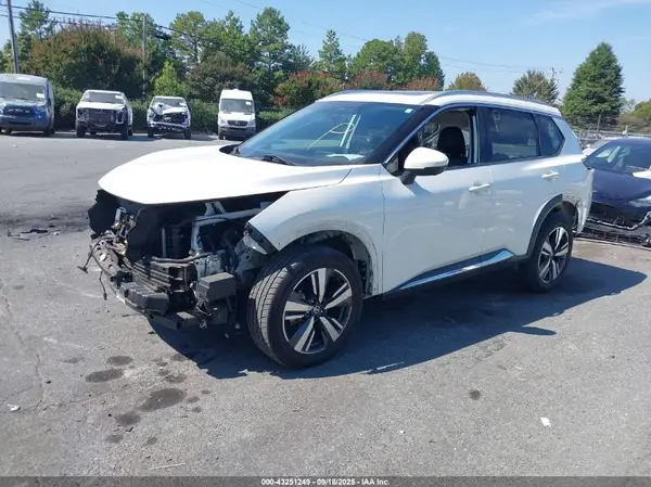 5N1AT3CB4MC746798 2021 NISSAN ROGUE - Image 2
