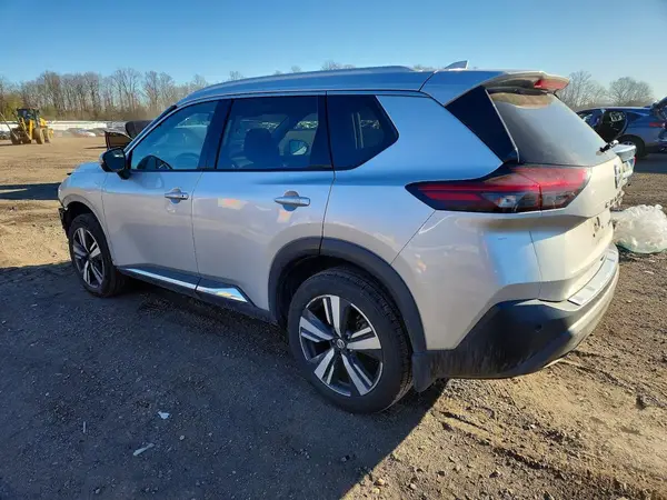 5N1AT3CB4MC841121 2021 NISSAN ROGUE - Image 2