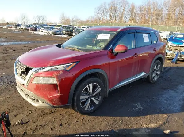 5N1AT3CB5MC823923 2021 NISSAN ROGUE - Image 2