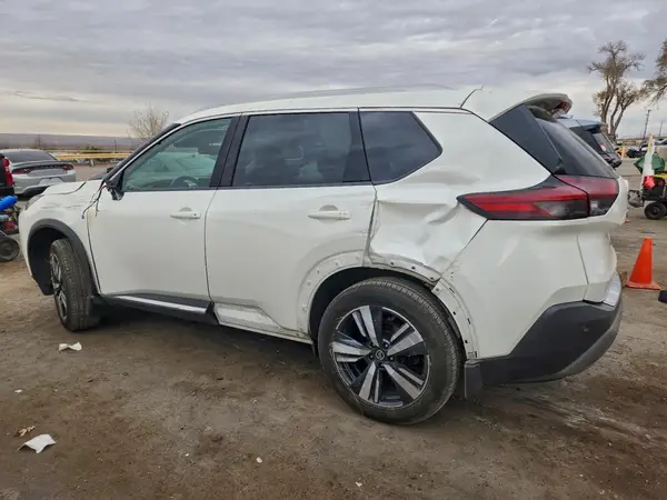 5N1AT3CB7MC764678 2021 NISSAN ROGUE - Image 2