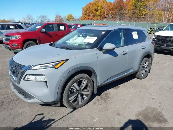 5N1AT3CB7MC773493 2021 NISSAN ROGUE - Image 2