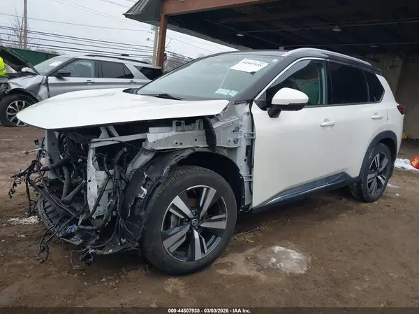 5N1AT3CB8MC706174 2021 NISSAN ROGUE - Image 2