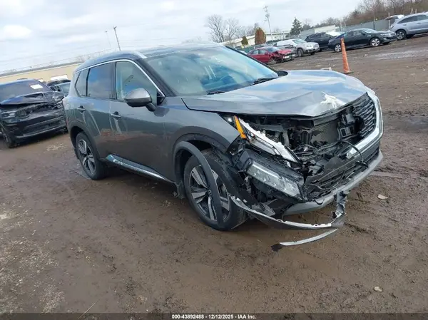 5N1AT3CB9MC844564 2021 NISSAN ROGUE - Image 1