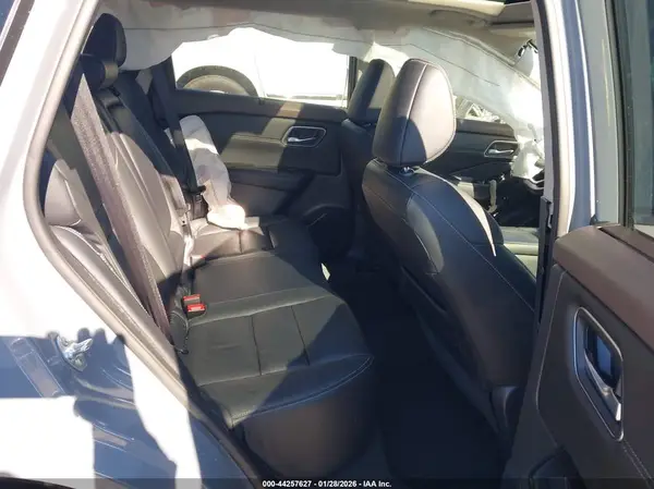 5N1AT3CBXMC810181 2021 NISSAN ROGUE - Image 8