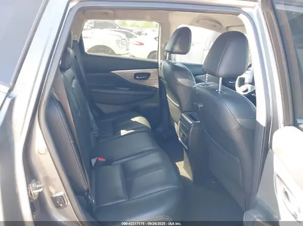 5N1AZ2MG0HN137687 2017 NISSAN MURANO - Image 8