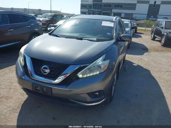 5N1AZ2MG1HN103869 2017 NISSAN MURANO - Image 2
