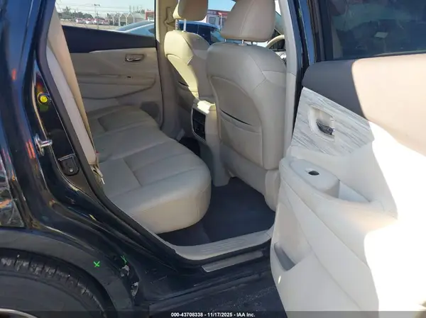 5N1AZ2MG1HN126357 2017 NISSAN MURANO - Image 8