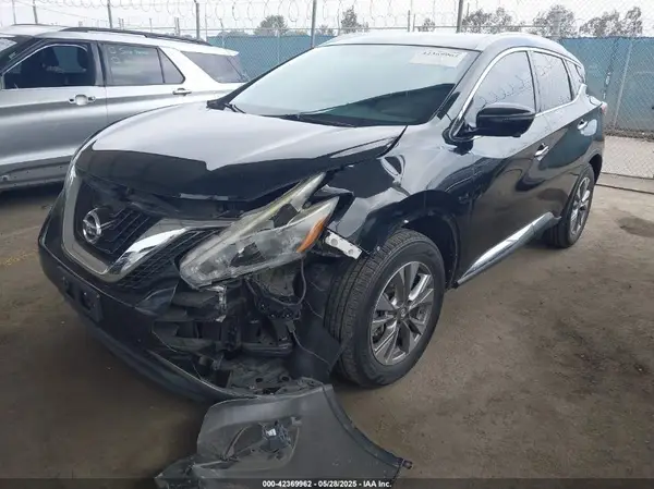 5N1AZ2MG1JN104672 2018 NISSAN MURANO - Image 2