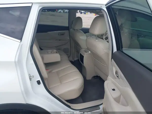 5N1AZ2MG2HN111091 2017 NISSAN MURANO - Image 8