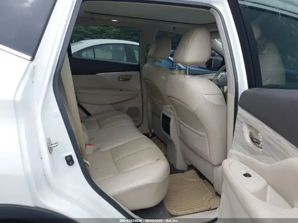 5N1AZ2MG2HN120647 2017 NISSAN MURANO - Image 8