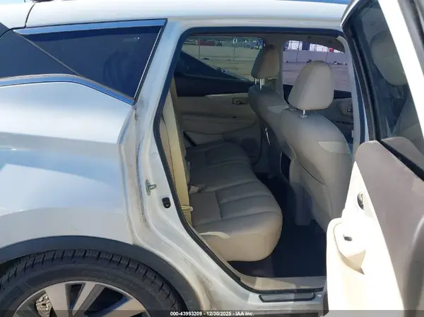 5N1AZ2MG4GN126089 2016 NISSAN MURANO - Image 8