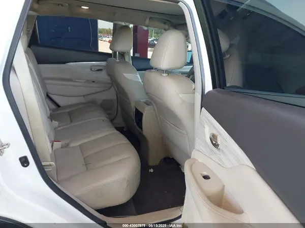 5N1AZ2MG4HN120570 2017 NISSAN MURANO - Image 8