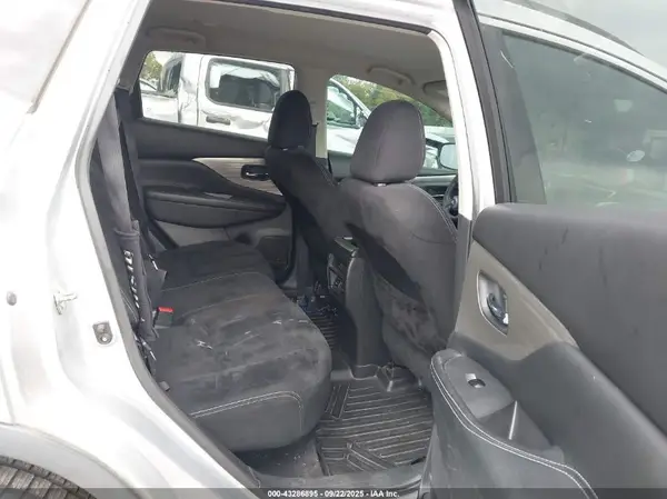 5N1AZ2MG4HN122884 2017 NISSAN MURANO - Image 8