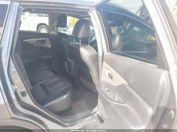 5N1AZ2MG4HN143041 2017 NISSAN MURANO - Image 8