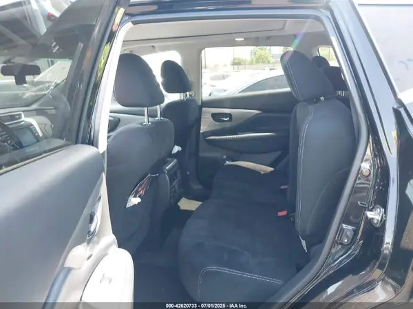5N1AZ2MG5HN115684 2017 NISSAN MURANO - Image 8