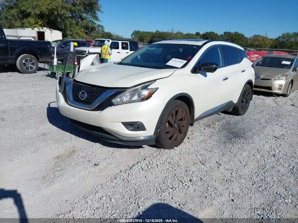 5N1AZ2MG5HN135658 2017 NISSAN MURANO - Image 2