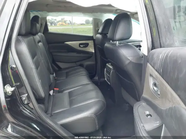 5N1AZ2MG5HN135837 2017 NISSAN MURANO - Image 8