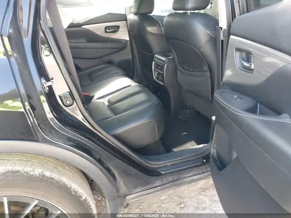 5N1AZ2MG5HN181877 2017 NISSAN MURANO - Image 8
