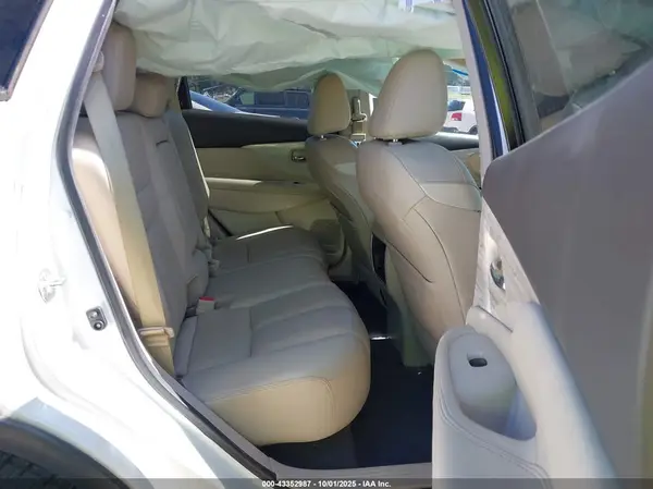 5N1AZ2MG5JN185028 2018 NISSAN MURANO - Image 8