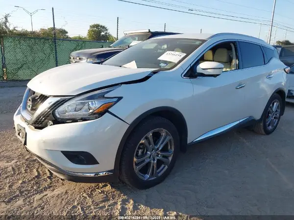 5N1AZ2MG7HN105593 2017 NISSAN MURANO - Image 2