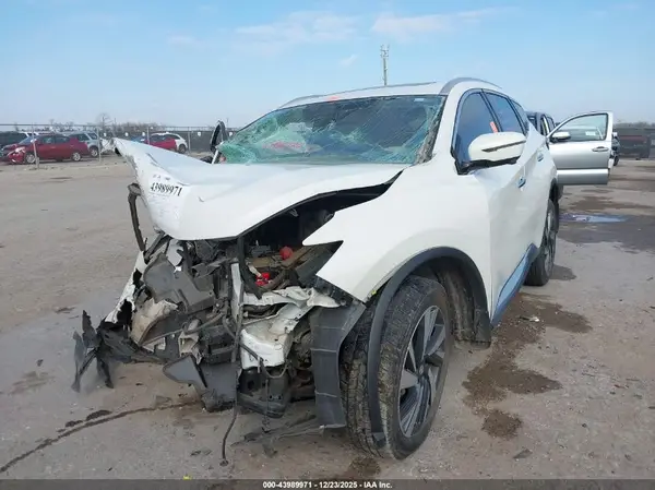 5N1AZ2MG7HN108574 2017 NISSAN MURANO - Image 2