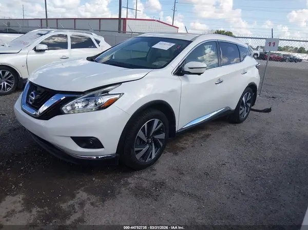5N1AZ2MG7HN127867 2017 NISSAN MURANO - Image 2