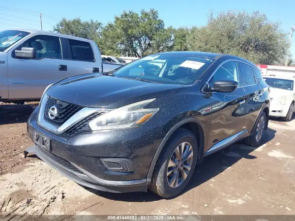 5N1AZ2MG7JN113165 2018 NISSAN MURANO - Image 2