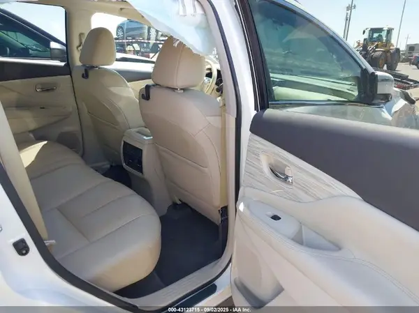 5N1AZ2MG7JN117118 2018 NISSAN MURANO - Image 8