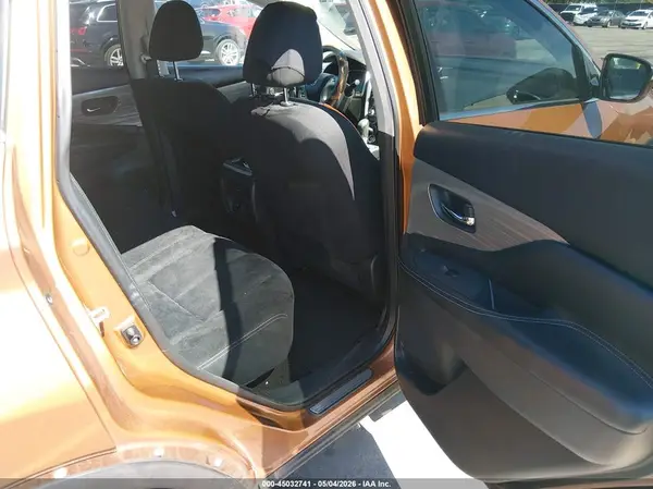 5N1AZ2MG8HN110415 2017 NISSAN MURANO - Image 8